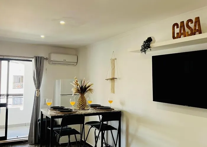 Brand New In Rua Da Oura